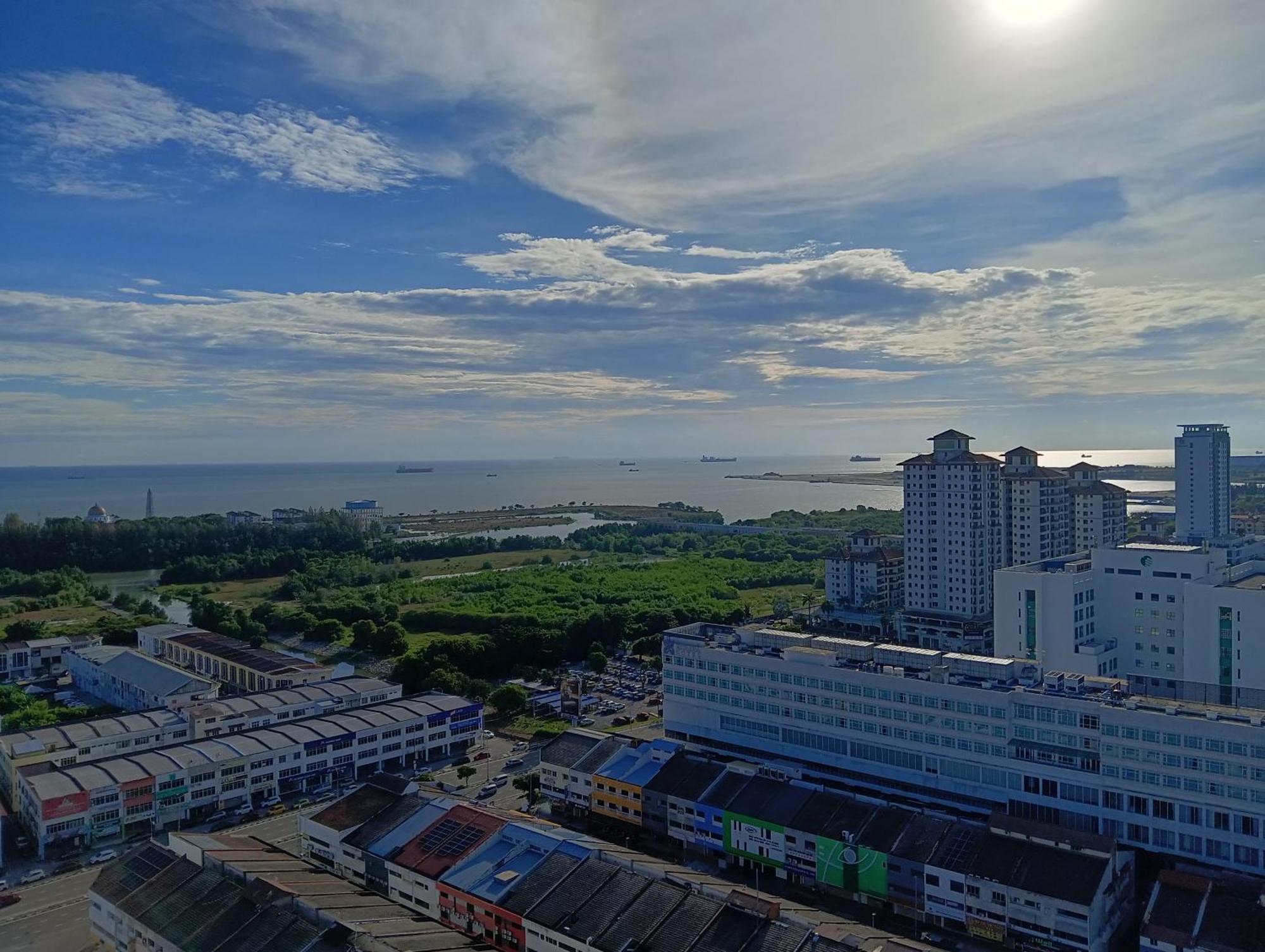 The Straits Suites By Ciconia Malacca Εξωτερικό φωτογραφία