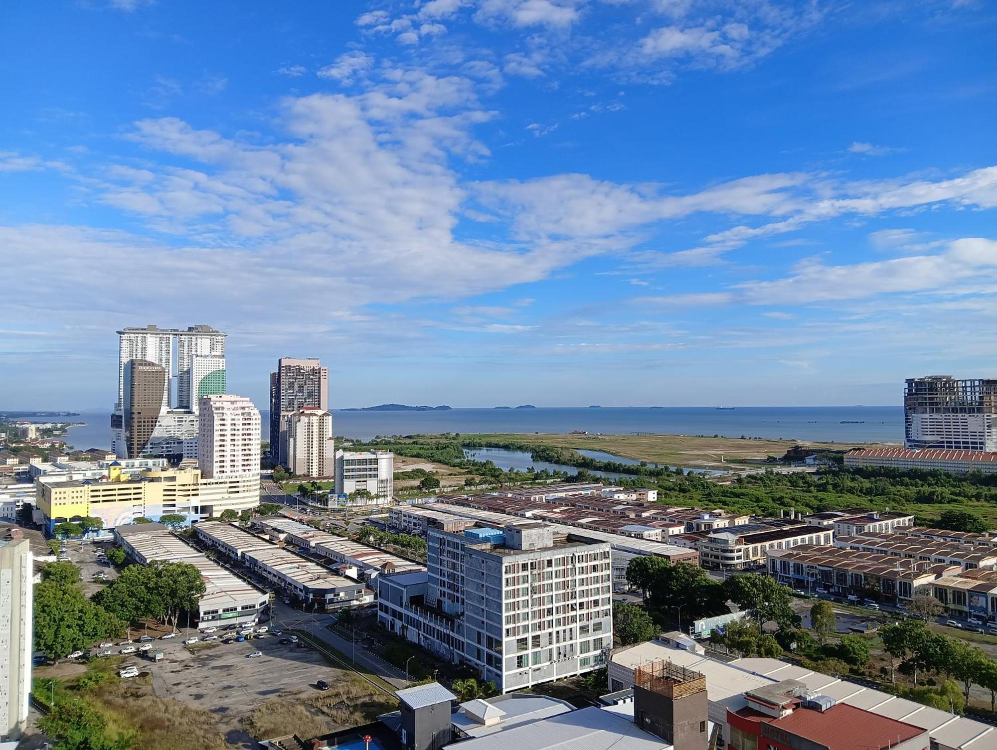 The Straits Suites By Ciconia Malacca Εξωτερικό φωτογραφία