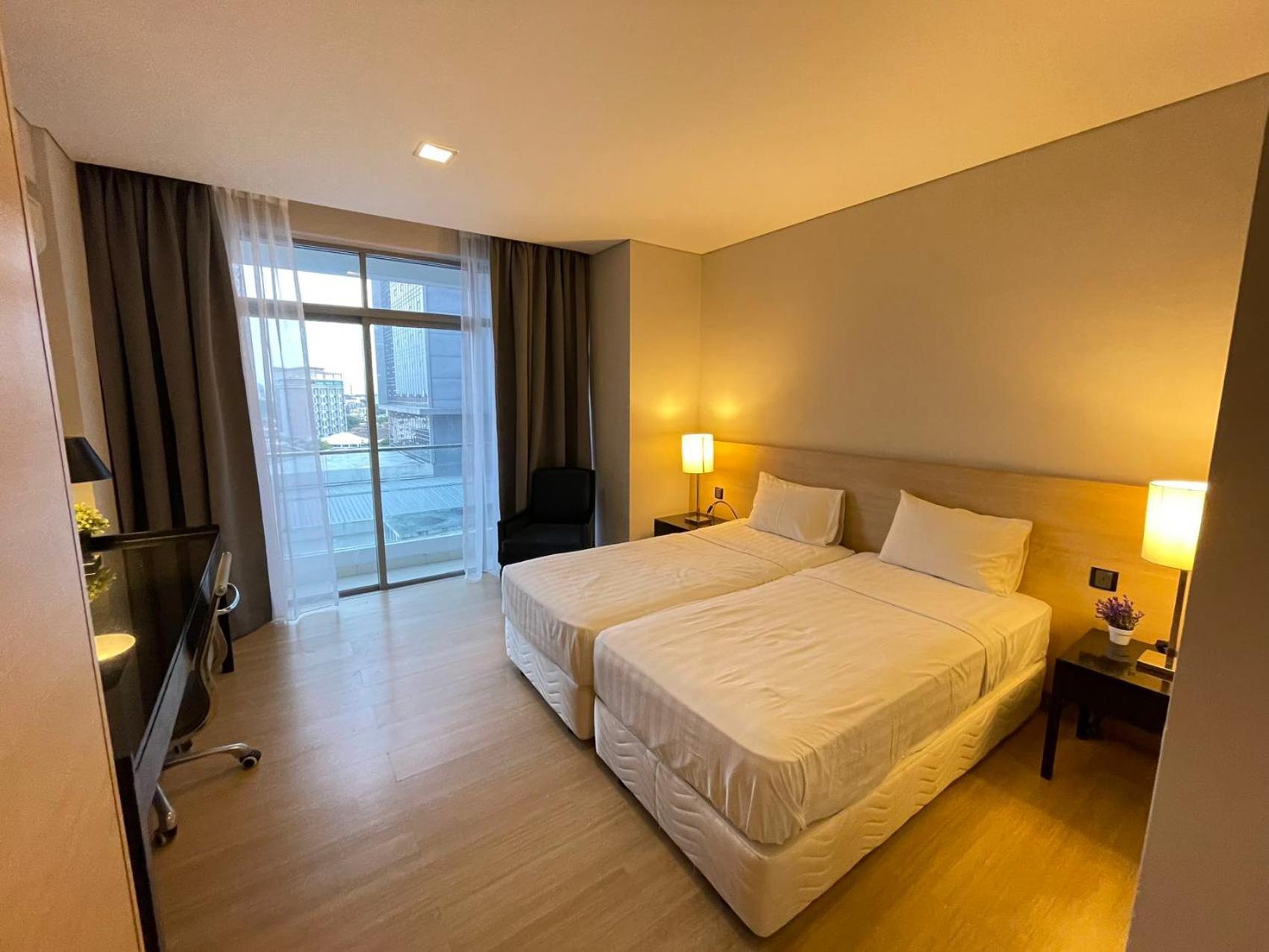 The Straits Suites By Ciconia Malacca Εξωτερικό φωτογραφία