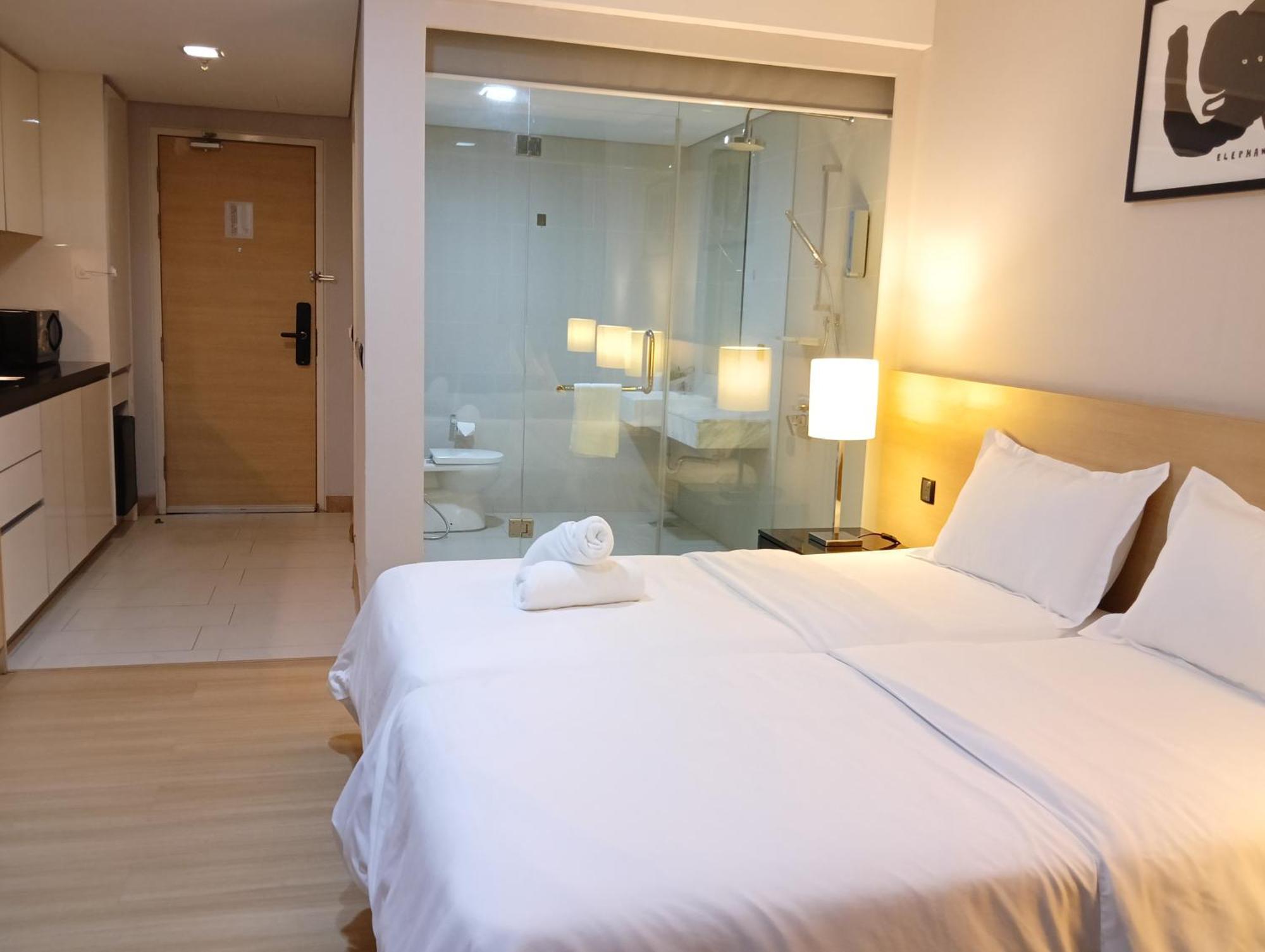 The Straits Suites By Ciconia Malacca Εξωτερικό φωτογραφία