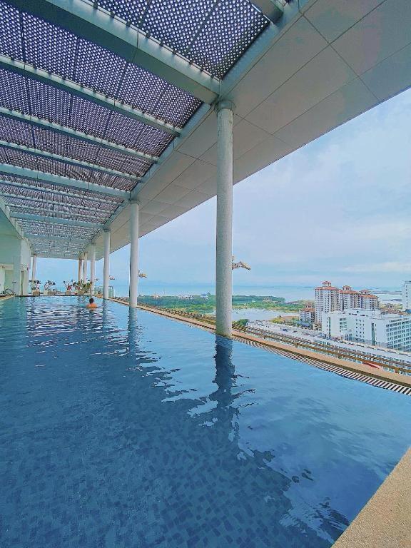 The Straits Suites By Ciconia Malacca Εξωτερικό φωτογραφία