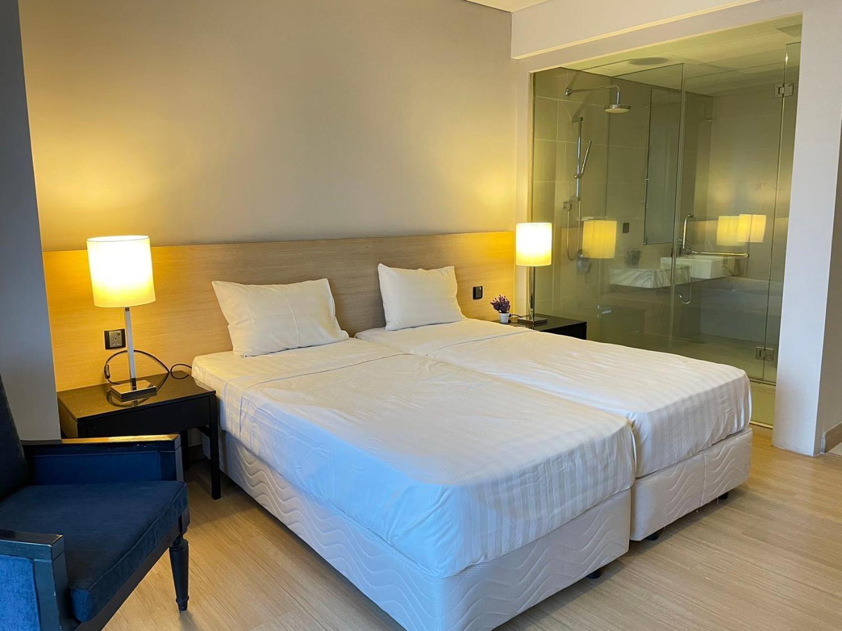 The Straits Suites By Ciconia Malacca Εξωτερικό φωτογραφία